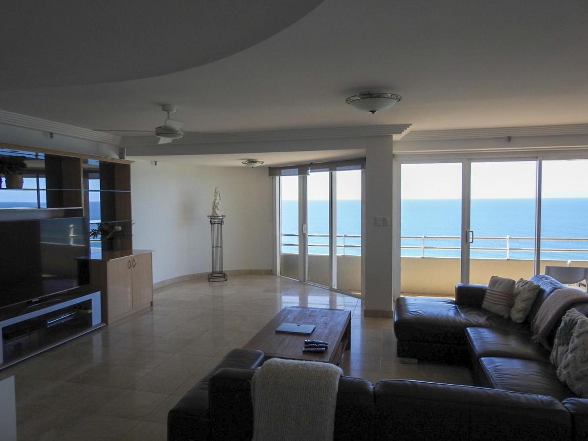 גולד קוסט Zenith Ocean Front Apartments מראה חיצוני תמונה
