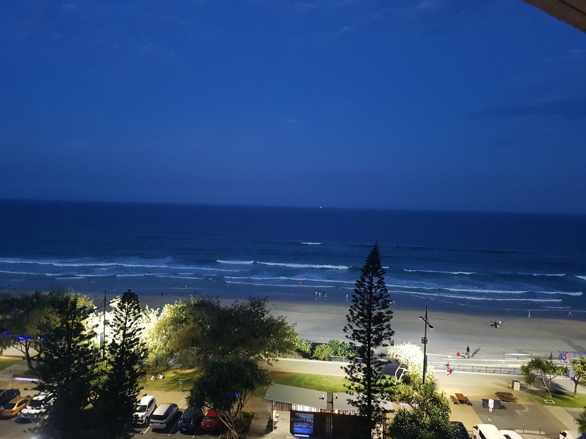 גולד קוסט Zenith Ocean Front Apartments מראה חיצוני תמונה